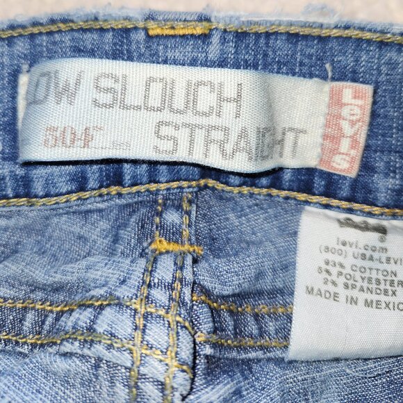Womens Levis jeans - Picture 2 of 6